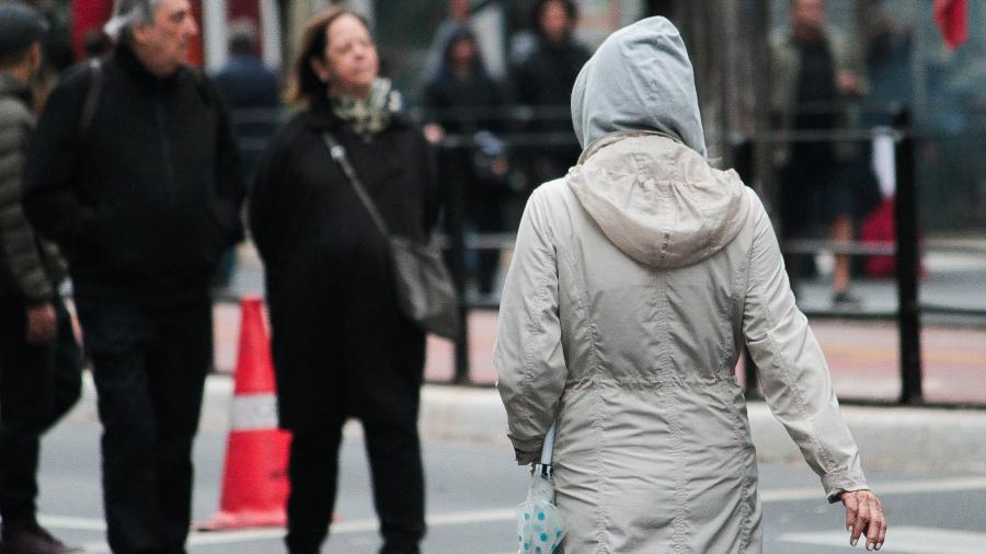 Temperatura média em São Paulo chegou a 5ºC no início do dia; termômetros devem alcançar 18ºC - Gabriel Silva/Ato Press/Estadão Conteúdo