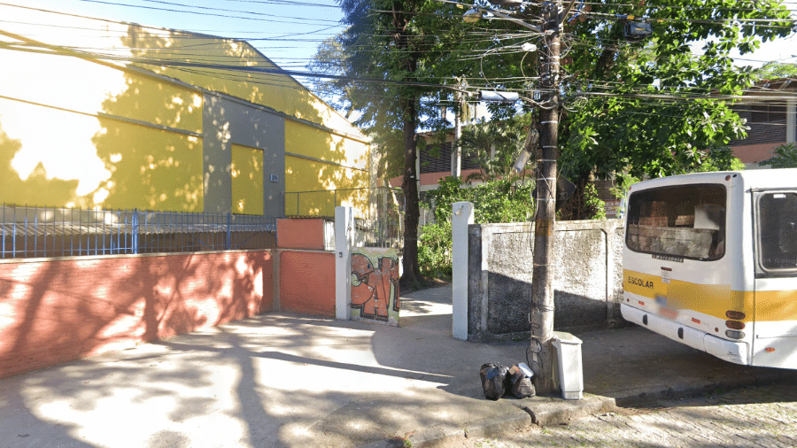 A ocorrência foi registrada na Escola Municipal Camilo Castello Branco, informou o Tribunal Regional Eleitoral do Rio de Janeiro (TRE-RJ) - Reprodução/Google Street View