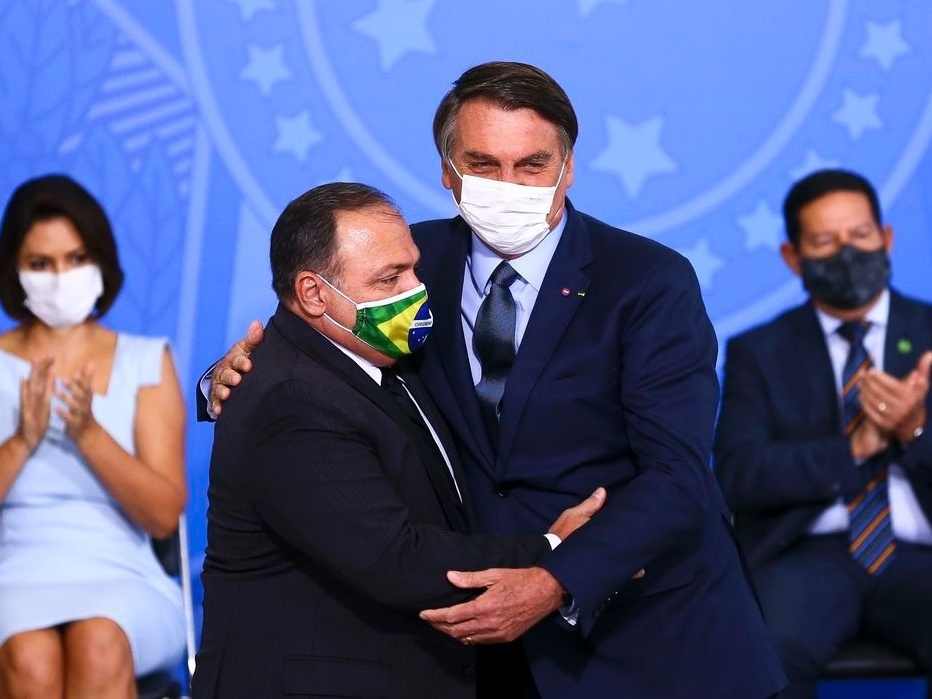 Bolsonaro procura subministro da cloroquina para lugar de Pazuello