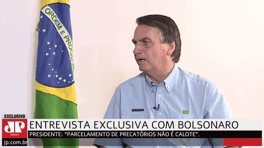 O presidente Jair Bolsonaro em entrevista exclusiva à rádio Jovem Pan: a cada dia, um novo capítulo - Reprodução/Youtube