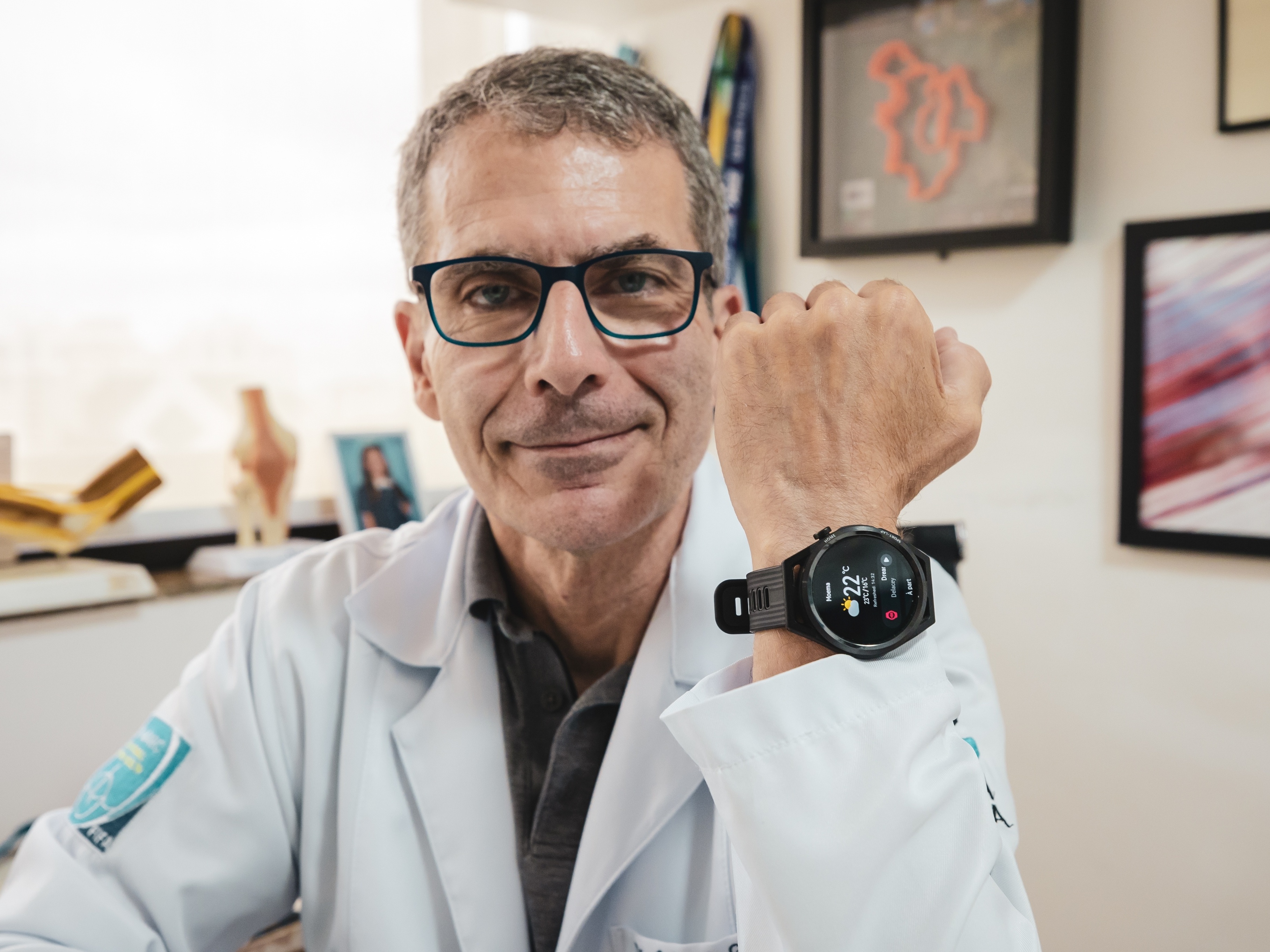 Apple Watch 8 é ótimo 'médico' e personal trainer, mas tem grandes