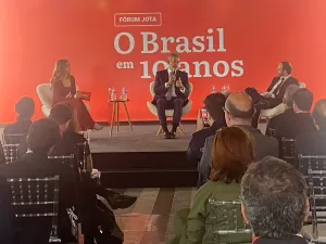 Lira critica STF e diz que governo não tem votos para aprovar ajuste fiscal