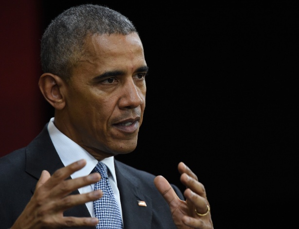 Obama fala durante coletiva de imprensa no último dia da Cúpula de Líderes do Fórum de Cooperação Econômica Ásia-Pacífico (Apec), em Lima, no Peru - Luka Conzalez/AFP