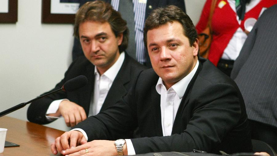 Joesley e Wesley Batista se comprometeram a investir R$ 2,3 bilhões em projetos sociais - Andre Borges/FolhaPress