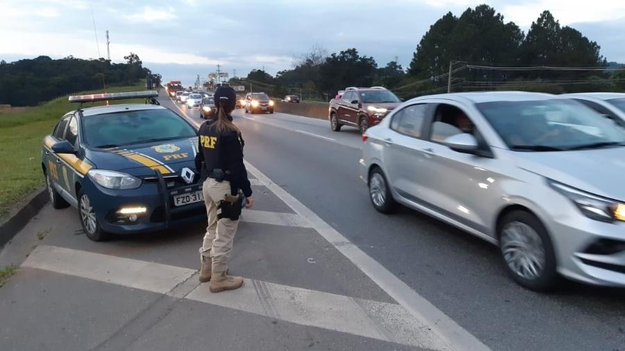 Operação da Polícia Rodoviária Federal na estrada - PRF/Divulgação