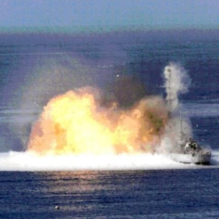 Explosão de arma termobárica feita pela Marinha dos EUA em 1972 - Marinha dos EUA/Wiki