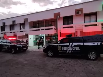 Prefeito e vereadores de cidade em Santa Catarina são presos em operação  