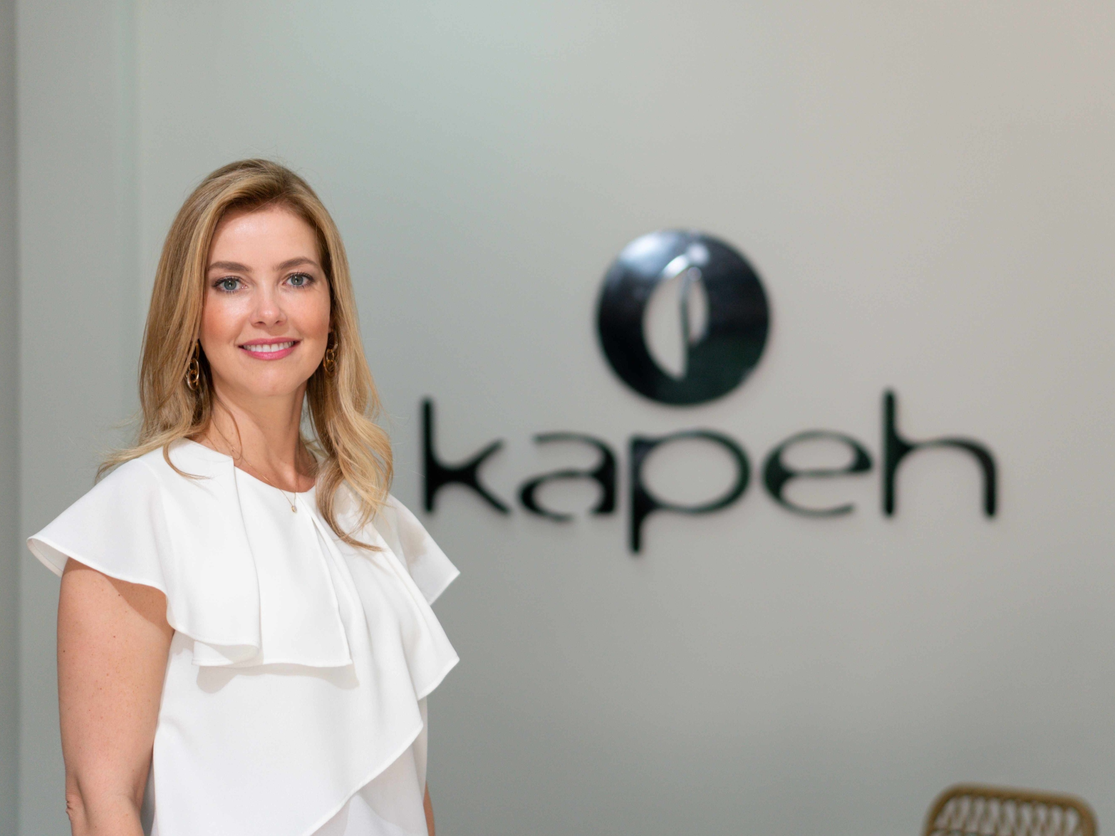 Rede '2 em 1', com cafeteria e loja de cosméticos de café, fatura R$ 3,8 mi