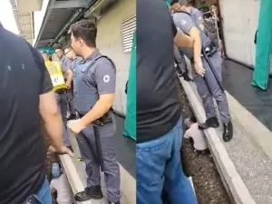 Mulher desmaia e cai em vão entre trem e plataforma em São Paulo