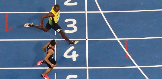 Ao lado de De Grasse, Usain Bolt vence bateria dos 200m nos Jogos do Rio - Fabrizio Bensch/Reuters