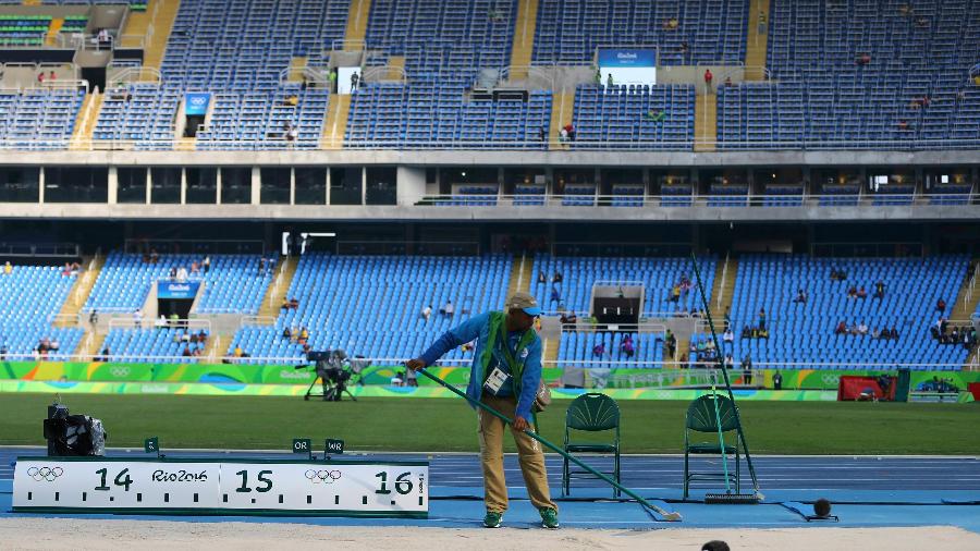 Organização da Rio-2016 prepara Engenhão para provas de atletismo - 	IVAN ALVARADO/REUTERS