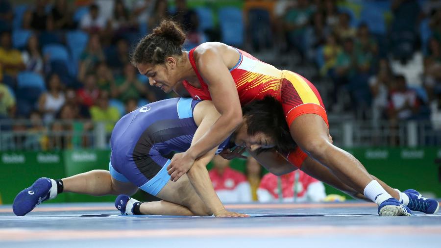 Aline Silva vence e vai às quartas de final na luta olímpica na Rio-2016 -  18/08/2016 - UOL Olimpíadas