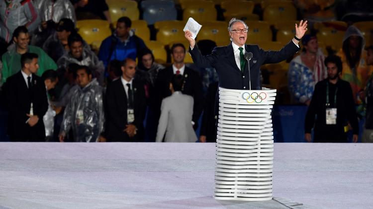 AFP PHOTO / Fabrice COFFRINI