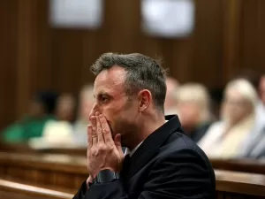 De herói olímpico a assassino, julgamentos contam a vida de Pistorius