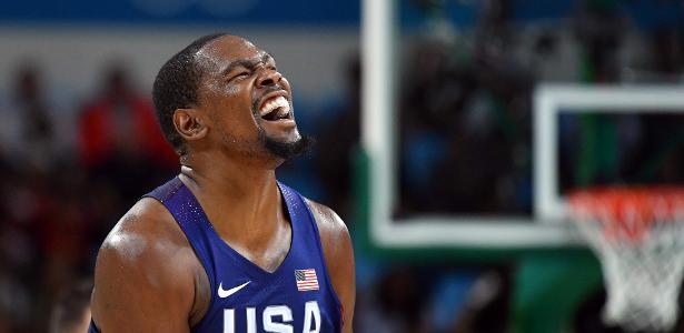 AFP PHOTO / Andrej ISAKOVIC