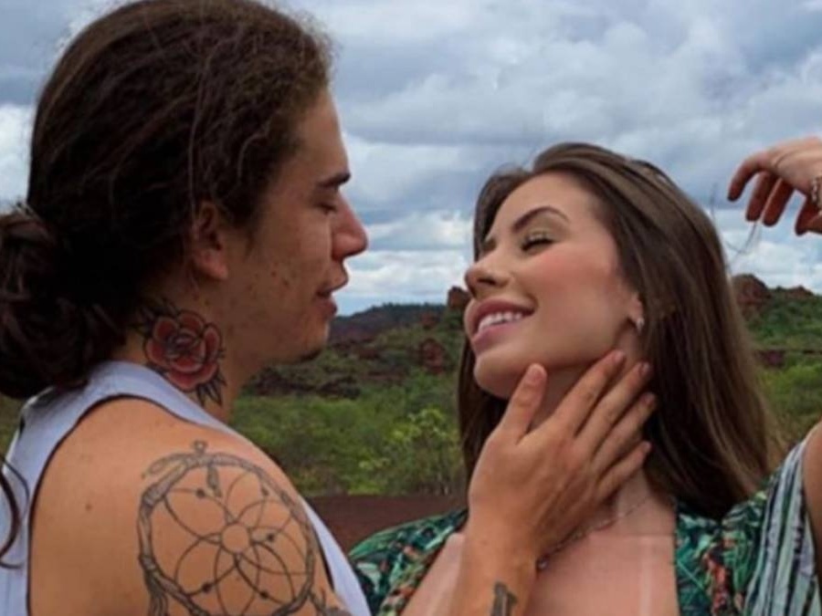 Namorada De Whindersson Nunes Brinca Sobre Falsa Gravidez Engracadona 18 12 2020 Uol Tv E Famosos