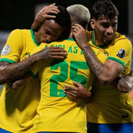 Jogadores da seleção brasileira na Copa América (Reprodução). - Reprodução / Internet