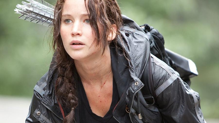Jennifer Lawrence em Jogos Vorazes, lançado em 2012; estrela da franquia diz que passou por fase difícil após sucesso do primeiro filme - Divulgação/Lionsgate