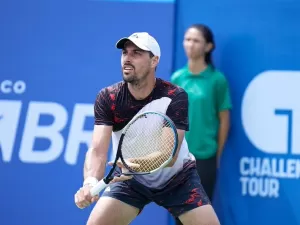 Romboli estreia em challenger português com vitória nas duplas