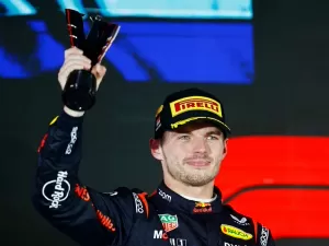 F1 - Verstappen sobre críticas por largada agressiva: "Não estamos no jardim de infância"