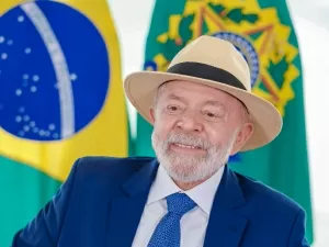 Lula critica Meta após mudança na política de checagem de fatos: "Extremamente grave"