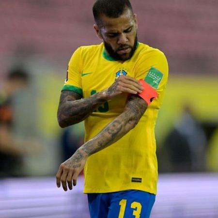 Dani Alves tem como meta a disputa da Copa do Mundo no Qatar em 2022 - GettyImages