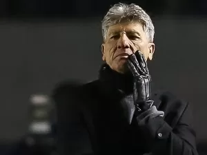 Grêmio sofre empate no fim, e Renato rebate protestos: "Sou bom pra..."