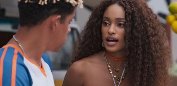Peixe (Cauê Campos) e Dalila (Lívia Silva) em cena de Por Você; namoro deles se tornará público - undefined