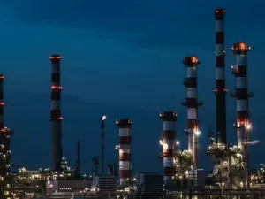 O gás natural como pilar da indústria química: desafios e perspectivas