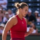 Sabalenka cede apenas três games e confirma vaga nas quartas