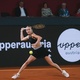 Andreeva avan&ccedil;a em tr&ecirc;s sets &agrave; semi, Potapova vence duelo austr&iacute;aco