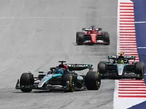F1: Vidente, Russell disse que viu a possibilidade de colisão entre Norris e Max