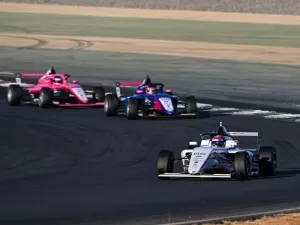 AO VIVO: Assista a corrida 3 da F4 Brasil em Buenos Aires