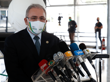 O ministro da Saúde, Marcelo Queiroga, anuncia suspensão da compra de 20 milhões de doses da vacina indiana Covaxin - Divulgação/PR