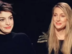 Jornalista relembra entrevista “constrangedora” com Anne Hathaway, vídeo viraliza, e atriz toma atitude surpreendente; assista