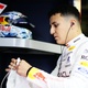 F1: Hadjar 'quebra sil&ecirc;ncio' sobre les&atilde;o no punho em treino de boxe