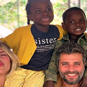 Bruno Gagliasso, Giovanna Ewbank e filhos Titi e Bless (Foto: Reprodução/ Instagram)