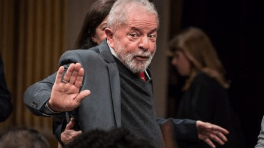 Ex-presidente Lula: 42 anos após a sua primeira campanha presidencial, ele está de volta ao jogo sem pressa para definir seu futuro - Reprodução / Internet
