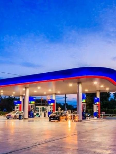 Entre fevereiro e março, preço da gasolina subiu 21,2% nos Estados Unidos, elevando a inflação no país