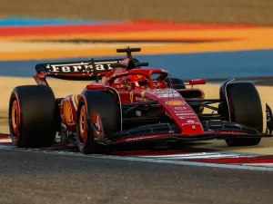 F1: Leclerc lidera último dia, mas Sainz termina com melhor tempo da pré-temporada do Bahrein