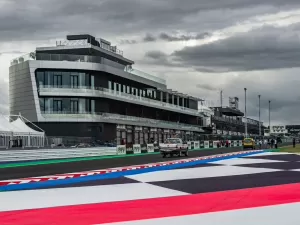 MotoGP: Chuva forte em Misano aciona alerta laranja antes de segunda corrida