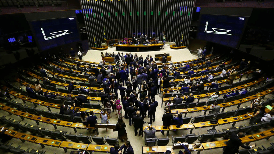 Câmara dos Deputados é composta por 513 parlamentares - Marcello Camargo/Agência Brasil