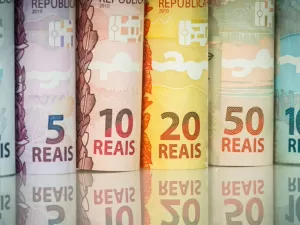 Sem risco fiscal, dólar estaria a R$ 5,10, diz gestora