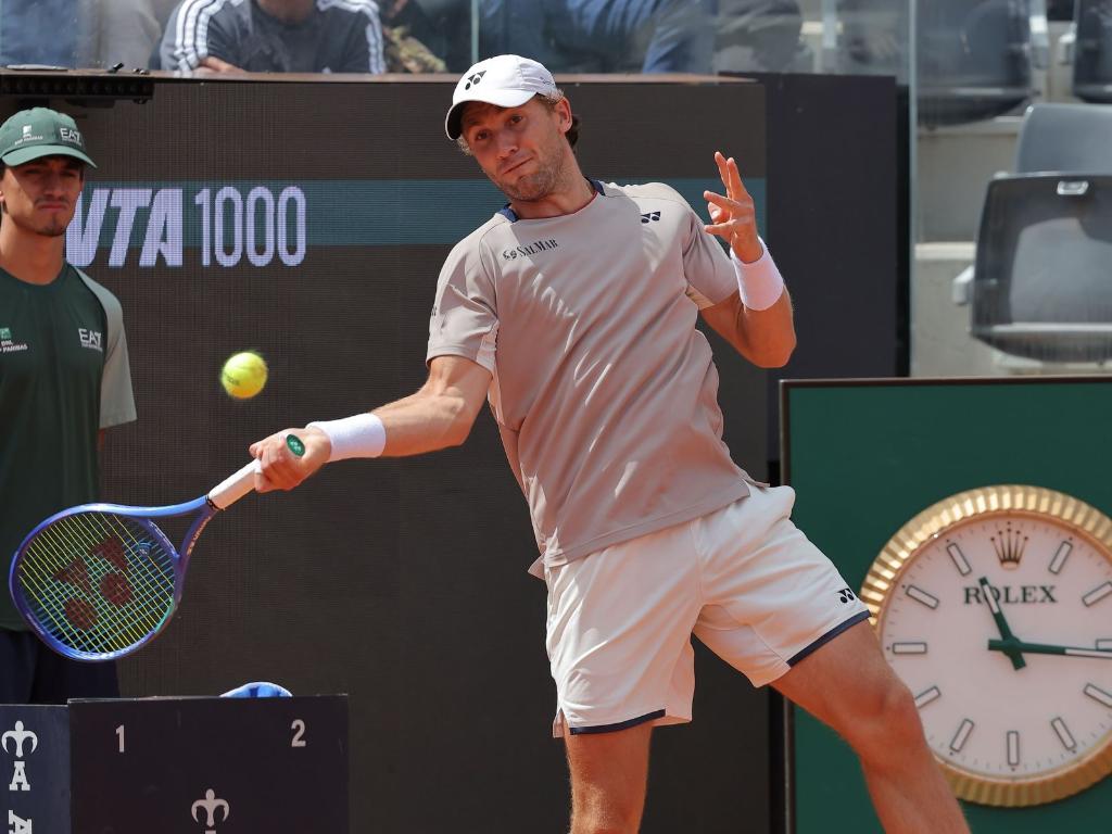 Ruud frustra torcida e elimina Musetti, Prizmic perde para Khachanov - undefined