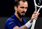 Cabeça de chave 1, Medvedev estreia com vitória em Hangzhou