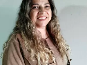 Pastora Adilene Araújo: Uma Jornada de Fé, Superação e Transformação.