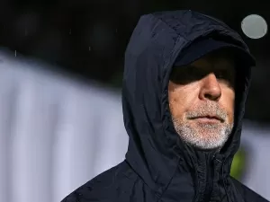 Fluminense anuncia a contratação de Mano Menezes e torcida reage