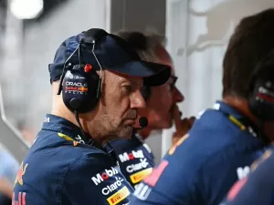 F1: Confirmado fim de 'licença obrigatória' de Adrian Newey na Red Bull