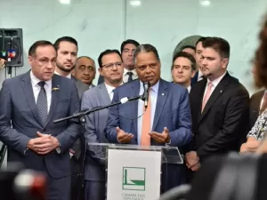 Com a adesão do PSD, partidos que apoiam Hugo Motta somam 429 deputados