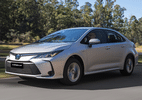 Toyota Corolla ganha versão híbrida de entrada - https://carsughi.uol.com.br/wp-content/uploads/2025/09/toyota-corolla-ganha-versao-hibrida-de-entrada.png